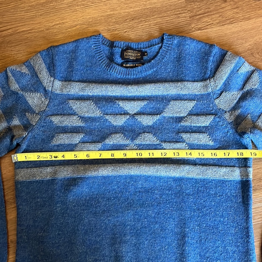 Classic Pendleton Sweater Size M - image 5